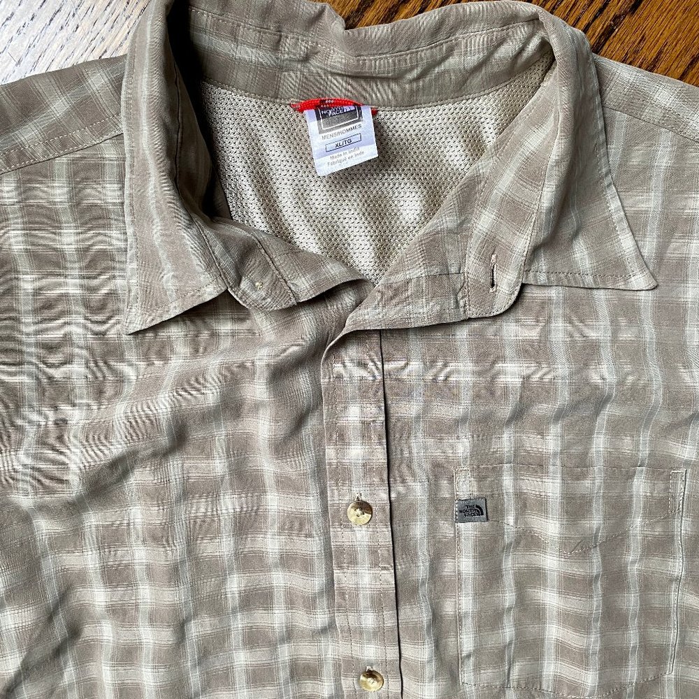 The North Face Vented Button Down Shirt, XL EUC
